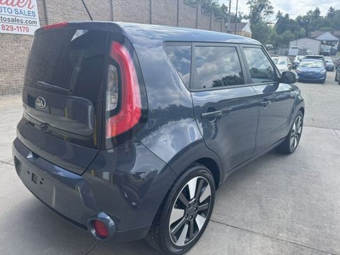 Used 2016 Kia Soul ! w/ Premium Package FWD image 3
