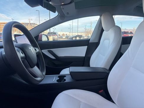 Used 2021 Tesla Model 3 Standard Range Plus image 23