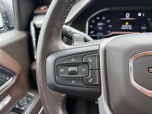 Used 2022 GMC Sierra 1500 Denali AWD/4WD image 11