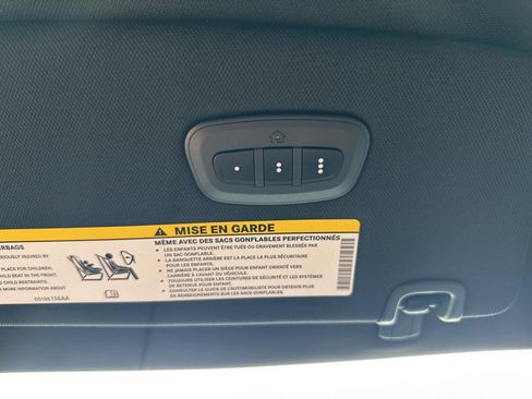 New 2026 Chrysler Pacifica Select image 33