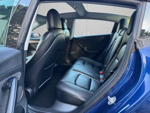 Used 2022 Tesla Model 3 Performance AWD/4WD image 10