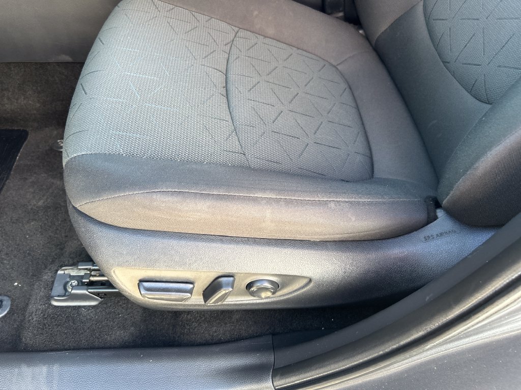 Certified 2025 Toyota RAV4 XLE AWD/4WD image 29
