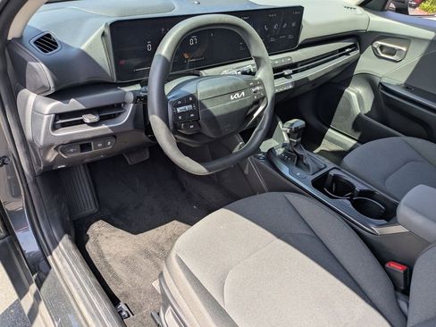 Used 2025 Kia K4 FWD image 17