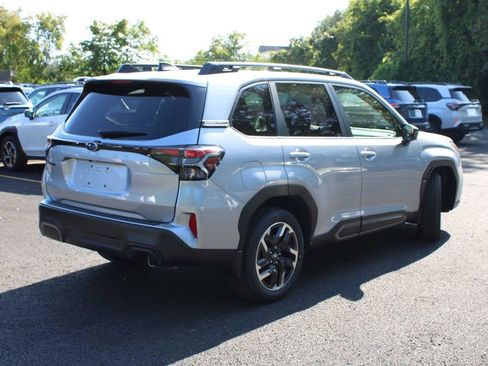 Used 2025 Subaru Forester Limited image 10
