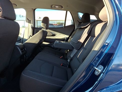Used 2023 GMC Terrain SLE w/ Driver Convenience Package FWD image 10