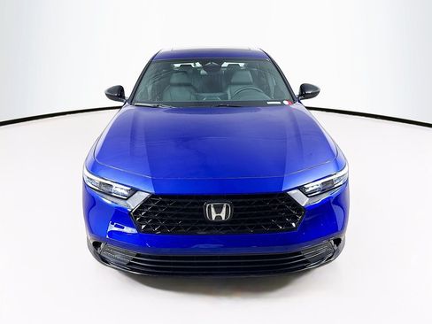 Used 2024 Honda Accord Sport image 2