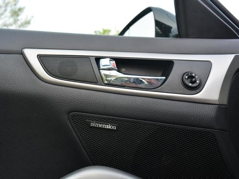 Used 2015 Hyundai Veloster w/ Option Group 02 image 24