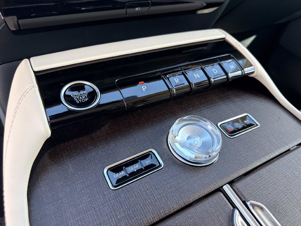 New 2027 Lincoln Navigator Reserve AWD/4WD image 31