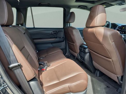 Certified 2024 Honda Passport EX-L image 18