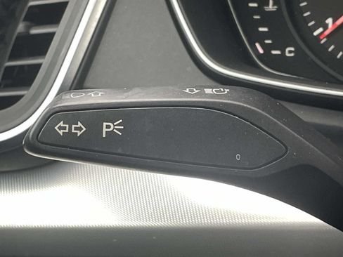 Used 2020 Audi Q5 2.0T Premium w/ Titanium Sport Package image 25