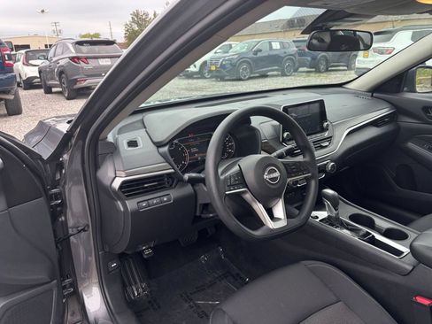 Used 2026 Nissan Altima 2.5 SV FWD image 33