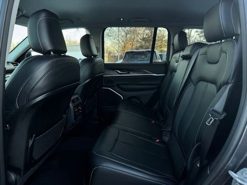 Certified 2022 Jeep Grand Cherokee Limited image 20