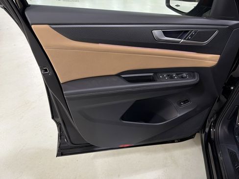 New 2026 Volkswagen Atlas Cross Sport SEL R-Line image 18