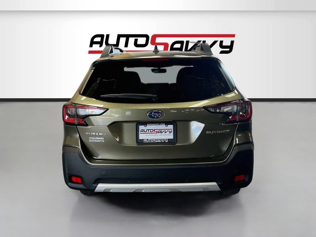 Used 2025 Subaru Outback Limited AWD/4WD image 6