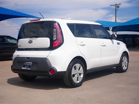 Used 2016 Kia Soul image 4