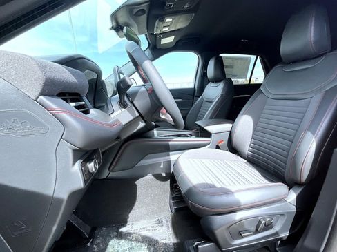 New 2026 Ford Explorer ST-Line AWD/4WD image 9