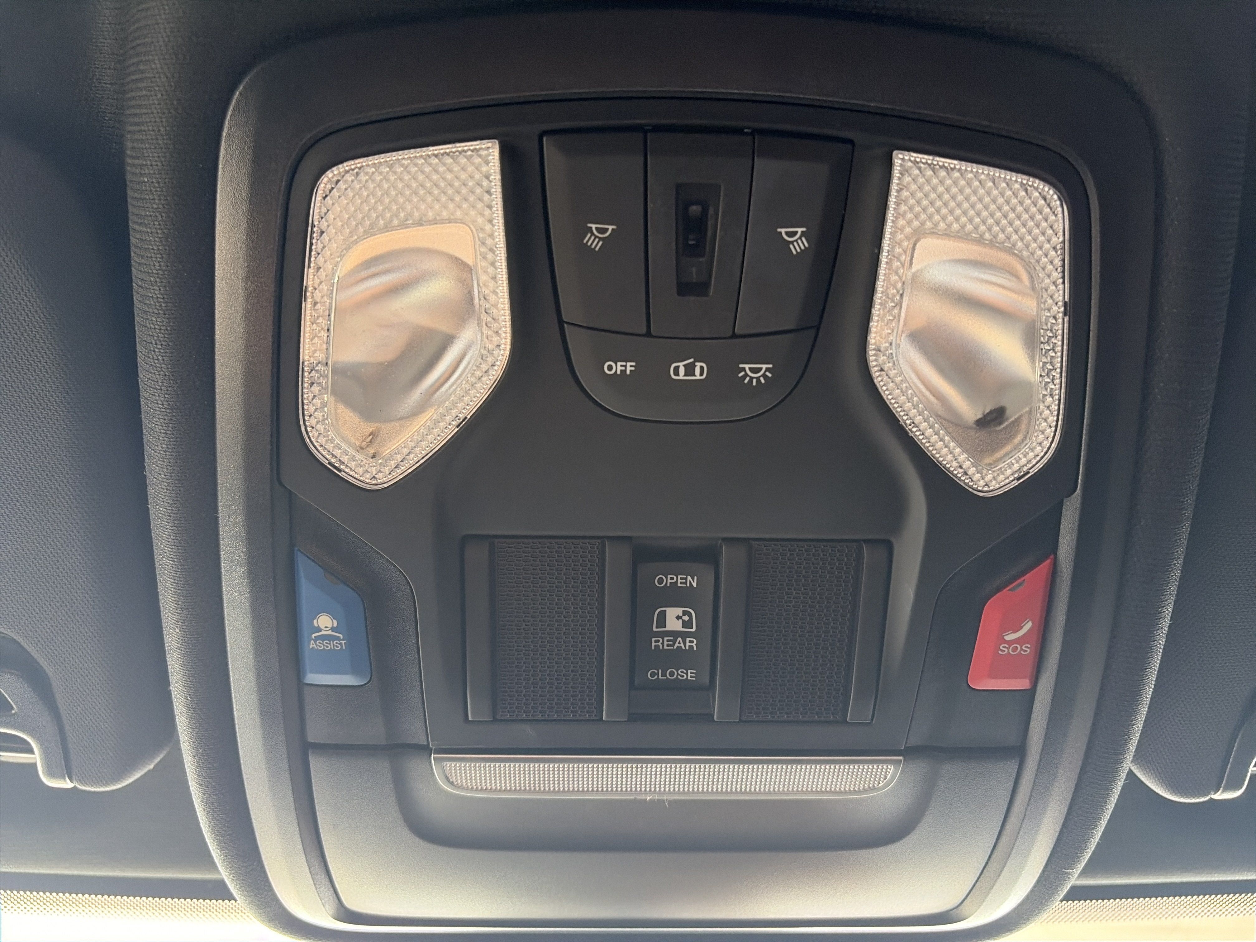 Used 2022 RAM 3500 Tradesman AWD/4WD image 23