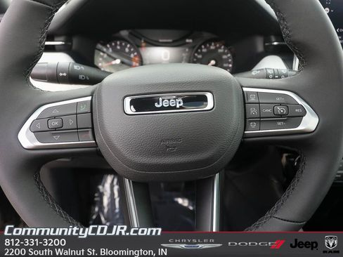 New 2025 Jeep Compass Limited w/ Sun & Sound Group image 13