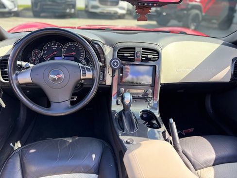 Used 2008 Chevrolet Corvette Convertible w/ Preferred Equipment Group RWD image 28
