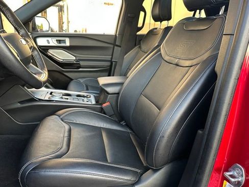 Used 2023 Ford Explorer ST w/ Technology Package image 10