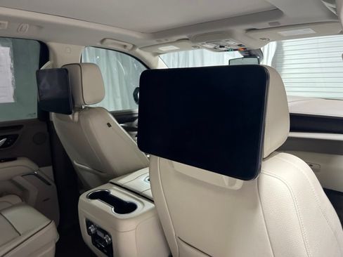 Used 2021 GMC Yukon Denali w/ LPO, Illumination Package RWD image 16