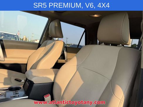 Used 2019 Toyota 4Runner SR5 Premium AWD/4WD image 16