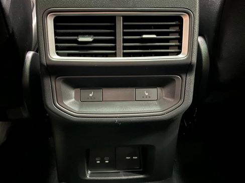 New 2026 Volkswagen Atlas Cross Sport SEL Premium R-Line AWD/4WD image 11