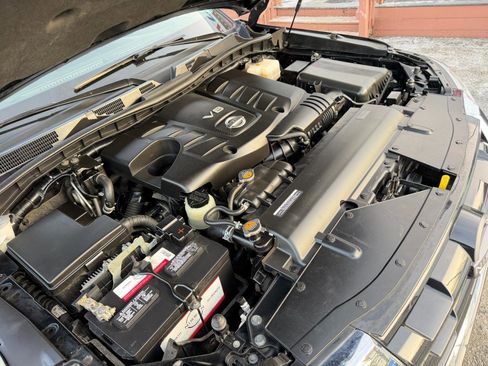 Used 2021 Nissan Armada SL w/ Captain's Chairs Package image 79