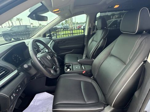 Used 2025 Honda Odyssey Touring image 23
