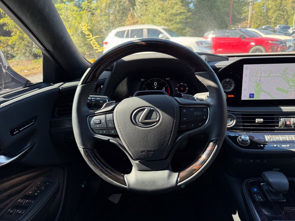 Used 2024 Lexus LS 500 w/ Luxury Package RWD image 11