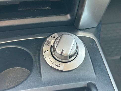 Used 2021 Toyota 4Runner SR5 Premium w/ Moonroof Package AWD/4WD image 31