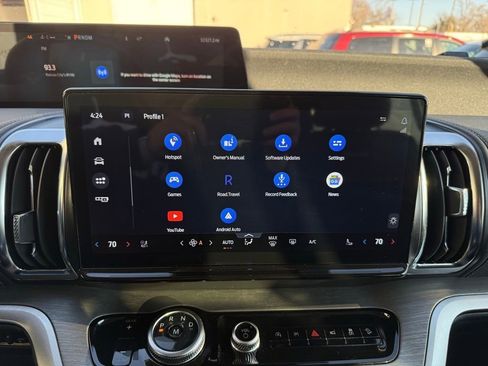 Used 2025 Ford Expedition Max Platinum image 40