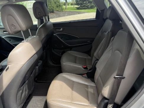 Used 2017 Hyundai Santa Fe Limited w/ Cargo Package FWD image 14