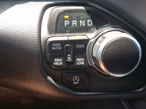 Used 2023 RAM 1500 Big Horn AWD/4WD image 25