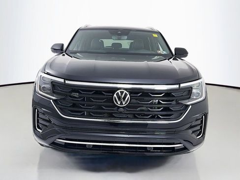 New 2026 Volkswagen Atlas Cross Sport SEL Premium R-Line AWD/4WD image 2
