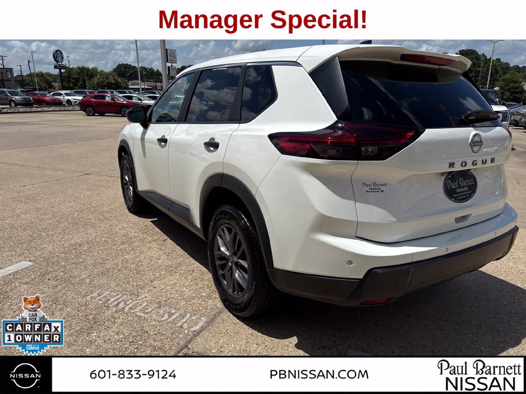 Used 2025 Nissan Rogue S FWD image 3