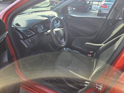 Used 2021 Chevrolet Spark LT FWD image 4