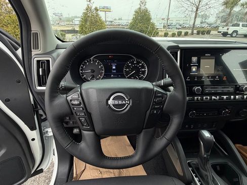 New 2026 Nissan Frontier SV image 15