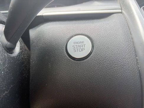 Used 2021 Kia Sorento S w/ Panoramic Sunroof Package FWD image 27
