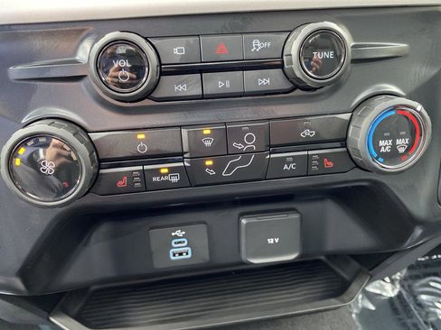 New 2026 Ford F250 XLT w/ XLT Premium Package image 24