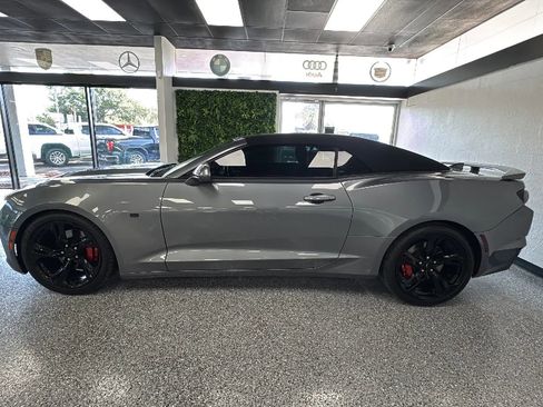 Used 2020 Chevrolet Camaro SS image 4