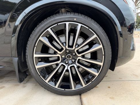 New 2026 Volvo XC90 B6 Ultra w/ Lounge Package image 7
