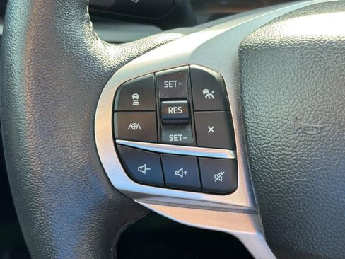 Used 2023 Ford Explorer XLT w/ Equipment Group 202A image 18