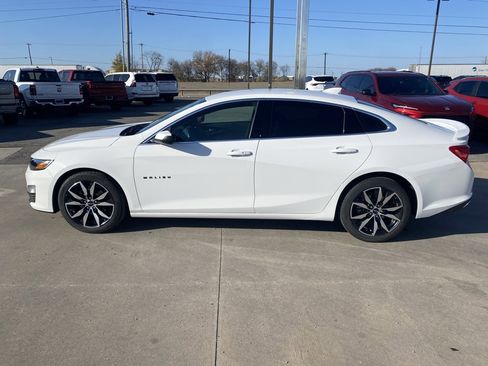 Used 2024 Chevrolet Malibu RS w/ LPO, Floor Liner Package image 2