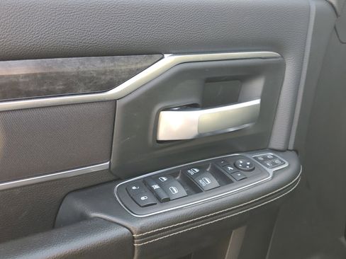 Used 2024 RAM 2500 Big Horn w/ Bed Utility Group image 7