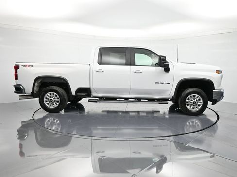 Used 2024 Chevrolet Silverado 2500 LT image 5