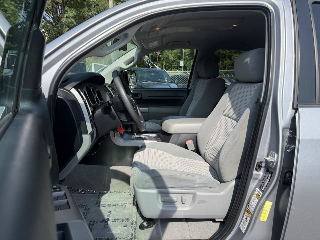 Used 2010 Toyota Tundra 2WD Double Cab w/ SR5 Pkg image 10