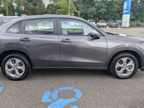 Certified 2023 Honda HR-V LX image 7