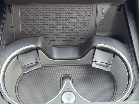 New 2026 Mercedes-Benz GLS 450 4MATIC image 46