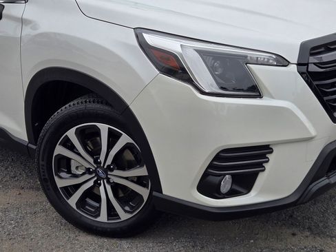 Certified 2023 Subaru Forester Limited AWD/4WD image 6